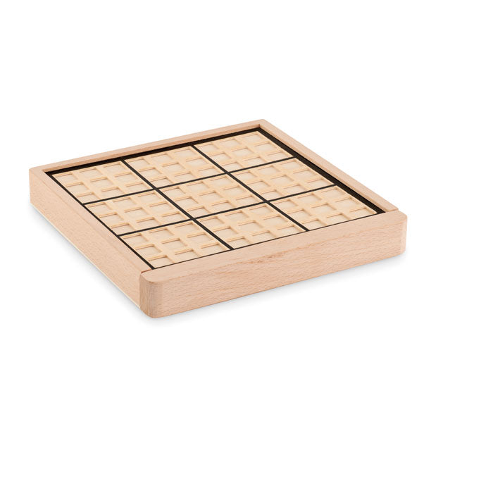 Klassinen ja kestävä Sudoku-pelitaulu puusta laserkaiverruksella! Esim. 5kpl.
